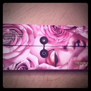 Pat McGrath Mothership VII Divine Rose Eye Palette